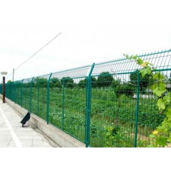 高速公路防護(hù)網(wǎng)圍欄