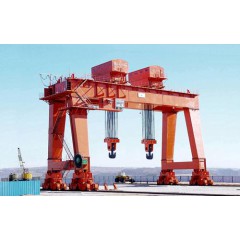 1100噸門(mén)式起重機(jī)